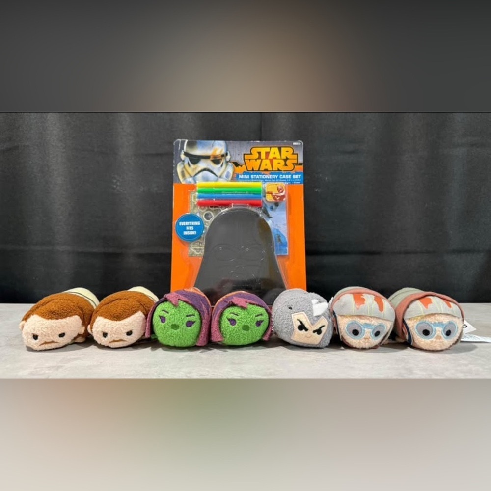 Star Wars Mini Stationery Case Set + 7 Tsum Tsum plush Toys